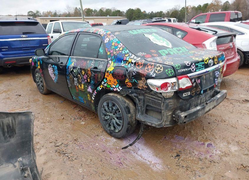 Photo 3 of 2013 Toyota Corolla LE (VIN 2T1BU4EE8DC972630)