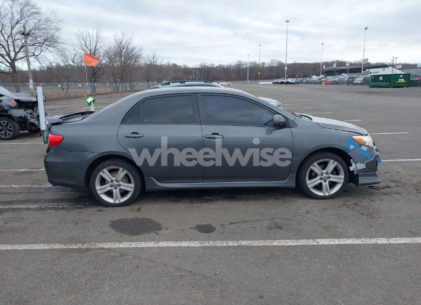 Photo 13 of 2013 Toyota Corolla S (VIN 2T1BU4EE8DC995146)