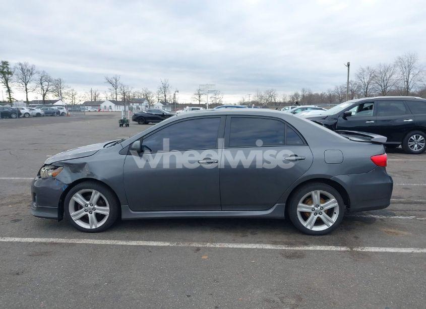 Photo 14 of 2013 Toyota Corolla S (VIN 2T1BU4EE8DC995146)