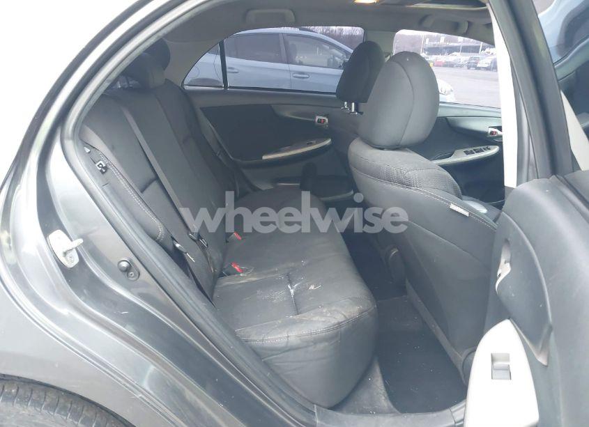 Photo 8 of 2013 Toyota Corolla S (VIN 2T1BU4EE8DC995146)