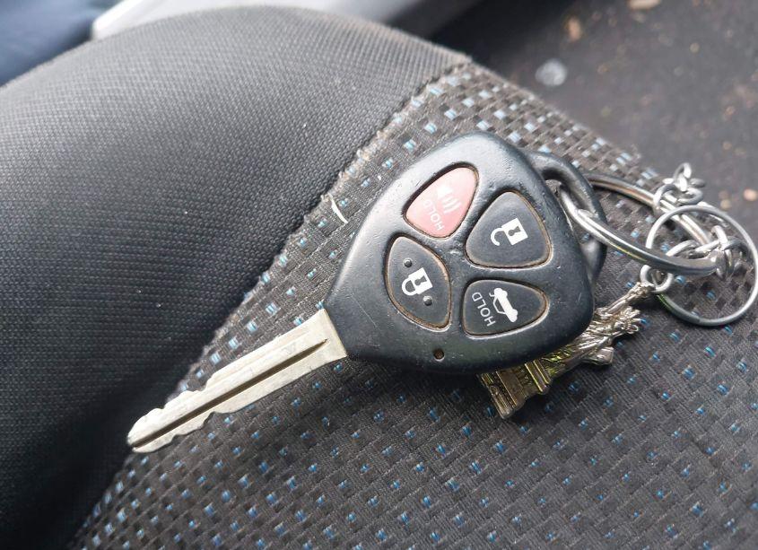 Photo 11 of 2010 Toyota Corolla S (VIN 2T1BU4EE9AC236792)