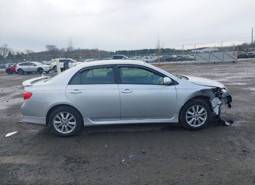 Photo 13 of 2010 Toyota Corolla S (VIN 2T1BU4EE9AC236792)