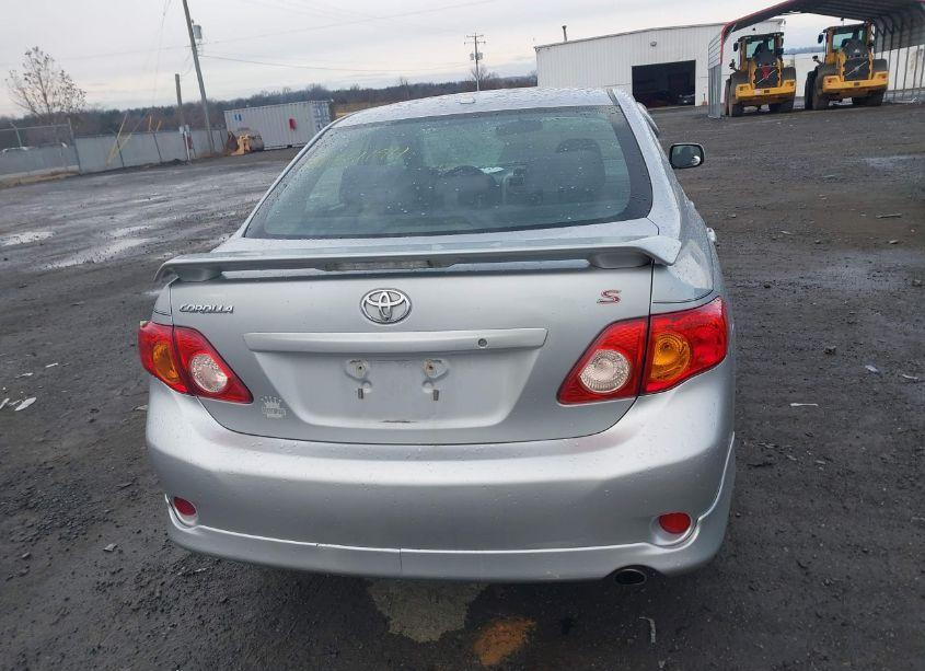 Photo 16 of 2010 Toyota Corolla S (VIN 2T1BU4EE9AC236792)