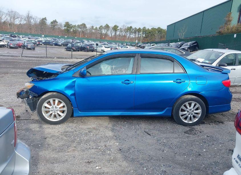 Photo 14 of 2010 Toyota Corolla S (VIN 2T1BU4EE9AC237358)