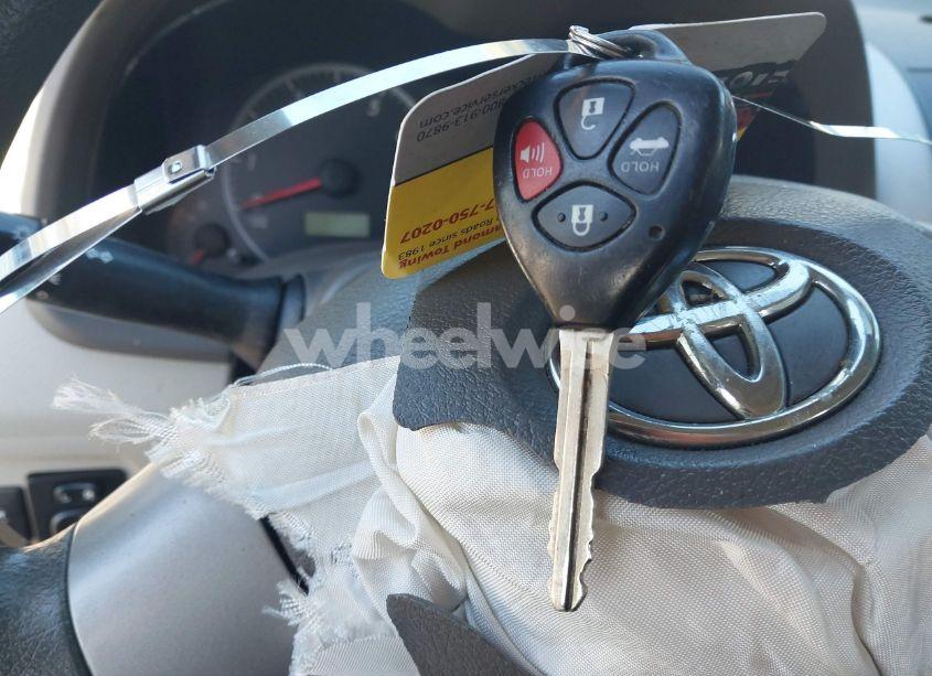 Photo 11 of 2010 Toyota Corolla LE (VIN 2T1BU4EE9AC252362)