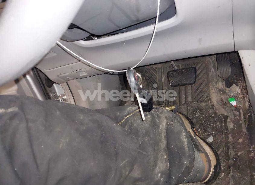 Photo 11 of 2010 Toyota Corolla LE (VIN 2T1BU4EE9AC267623)