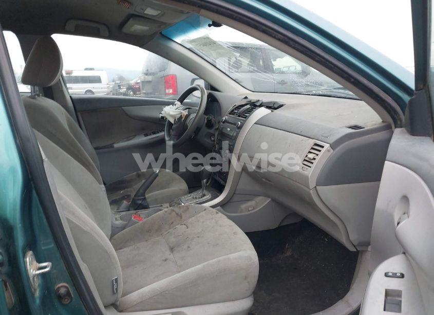 Photo 5 of 2010 Toyota Corolla LE (VIN 2T1BU4EE9AC284809)