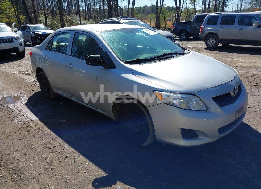 2010 Toyota Corolla LE (VIN 2T1BU4EE9AC294112) main photo