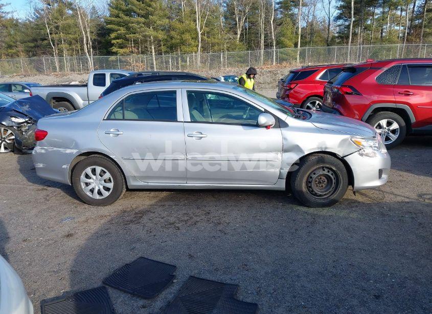 Photo 13 of 2010 Toyota Corolla LE (VIN 2T1BU4EE9AC307313)