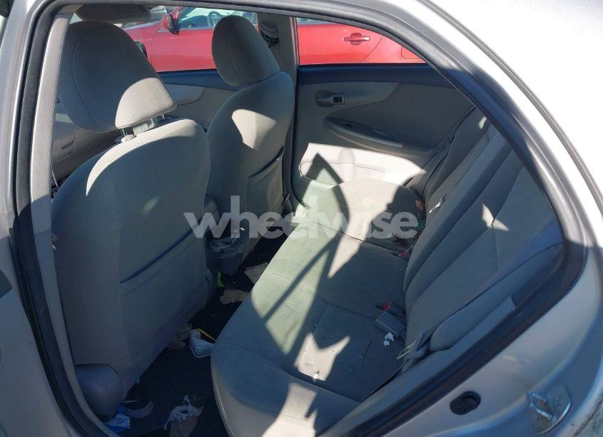 Photo 8 of 2010 Toyota Corolla LE (VIN 2T1BU4EE9AC322961)