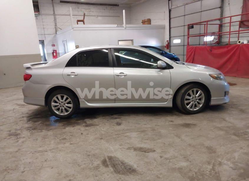 Photo 13 of 2010 Toyota Corolla S (VIN 2T1BU4EE9AC325522)