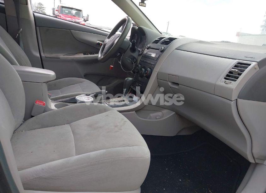 Photo 5 of 2010 Toyota Corolla LE (VIN 2T1BU4EE9AC355751)