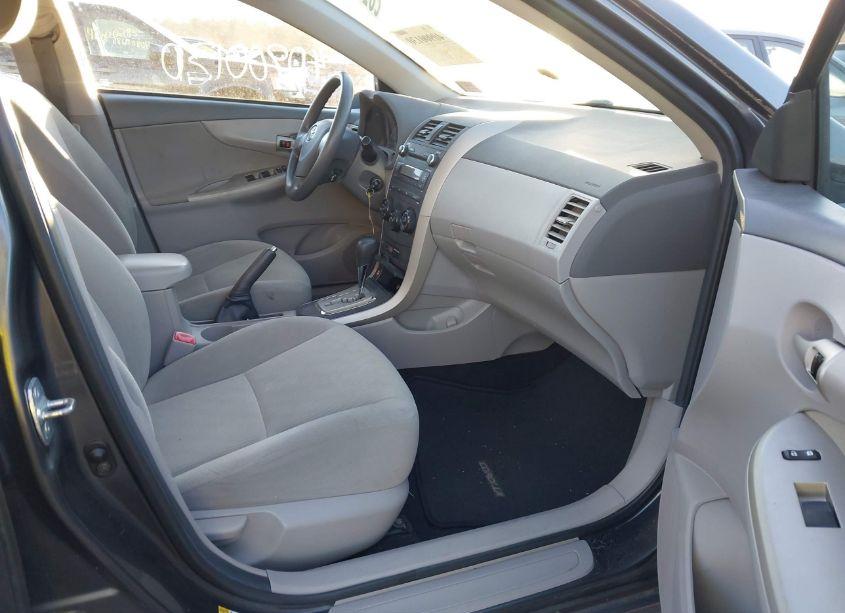 Photo 5 of 2010 Toyota Corolla LE (VIN 2T1BU4EE9AC402499)