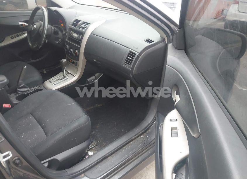 Photo 5 of 2010 Toyota Corolla S (VIN 2T1BU4EE9AC416449)