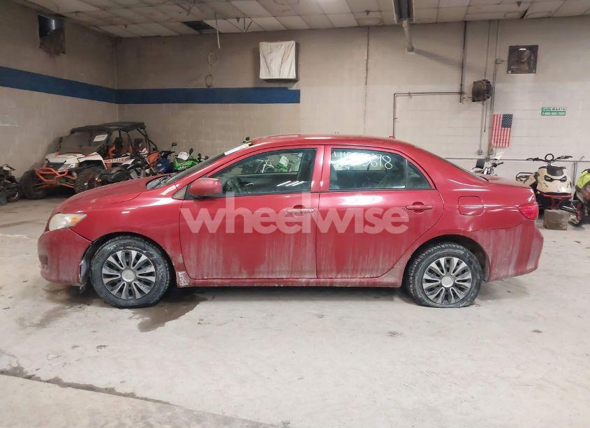 Photo 12 of 2010 Toyota Corolla S/LE/XLE (VIN 2T1BU4EE9AC427757)