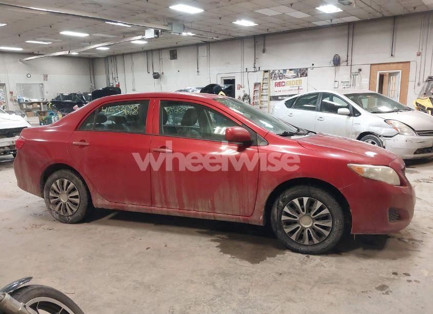 Photo 14 of 2010 Toyota Corolla S/LE/XLE (VIN 2T1BU4EE9AC427757)