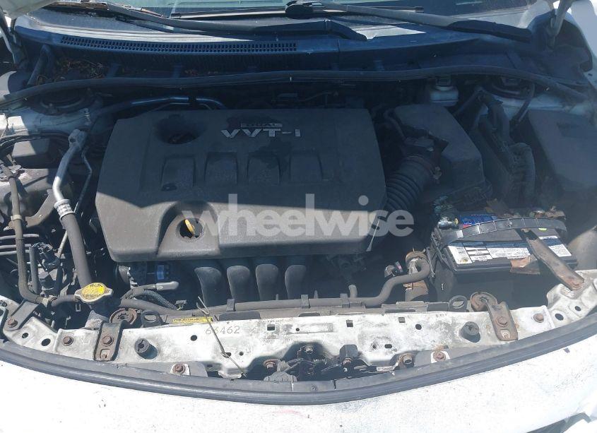 Photo 10 of 2010 Toyota Corolla LE (VIN 2T1BU4EE9AC433493)