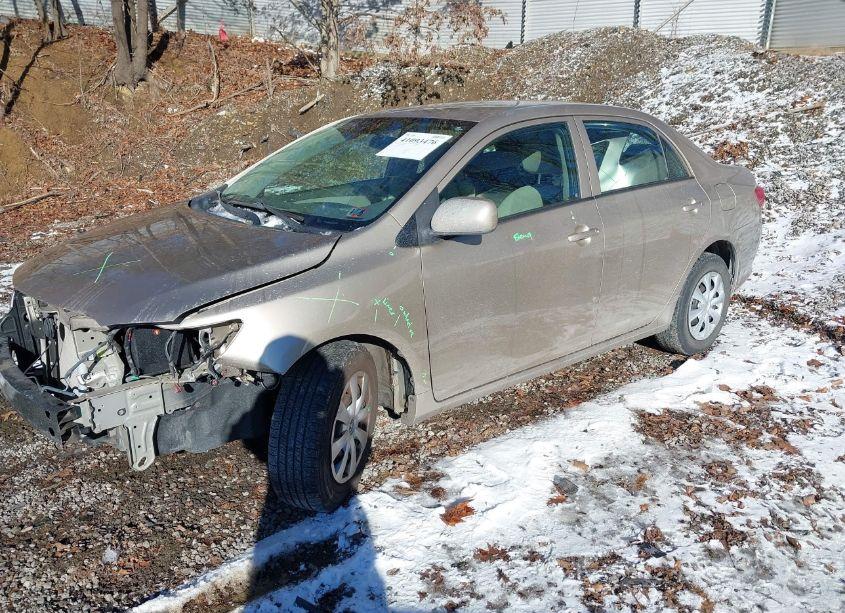 Photo 2 of 2010 Toyota Corolla LE (VIN 2T1BU4EE9AC460628)