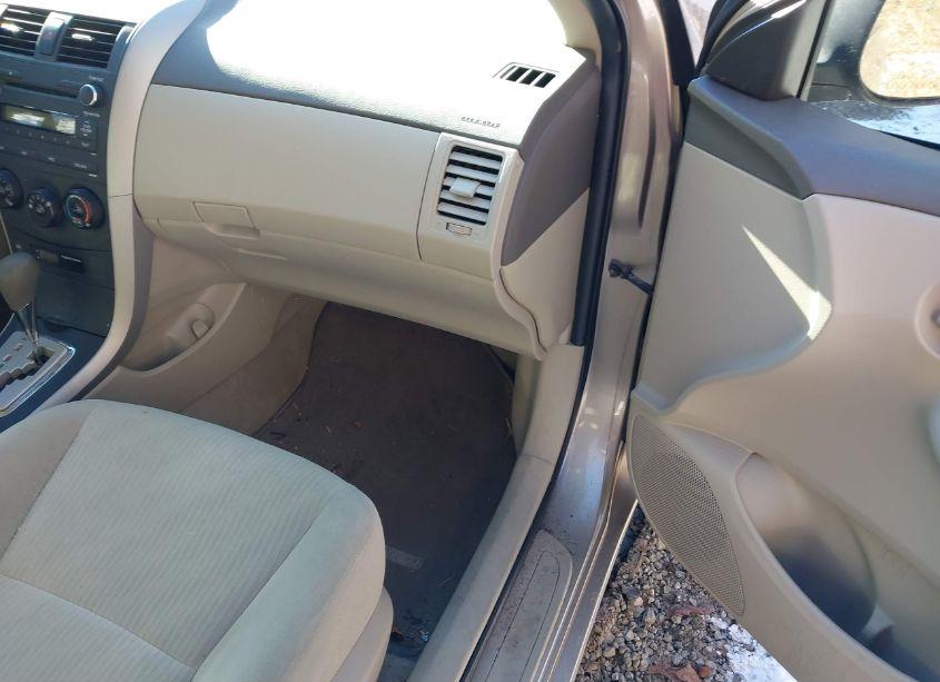 Photo 5 of 2010 Toyota Corolla LE (VIN 2T1BU4EE9AC460628)