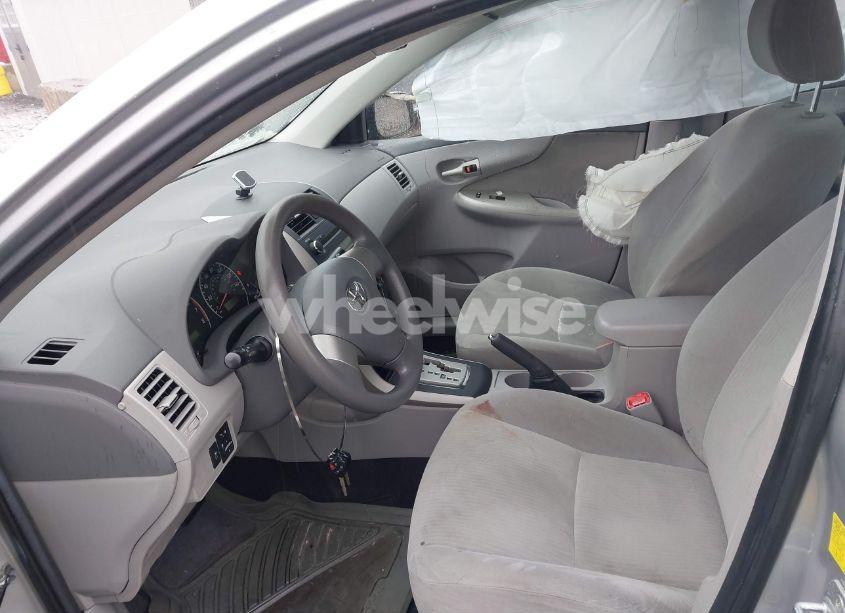 Photo 5 of 2010 Toyota Corolla LE (VIN 2T1BU4EE9AC482886)