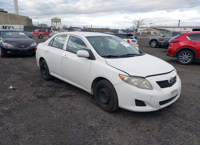 2010 Toyota Corolla LE (VIN 2T1BU4EE9AC531679) main photo