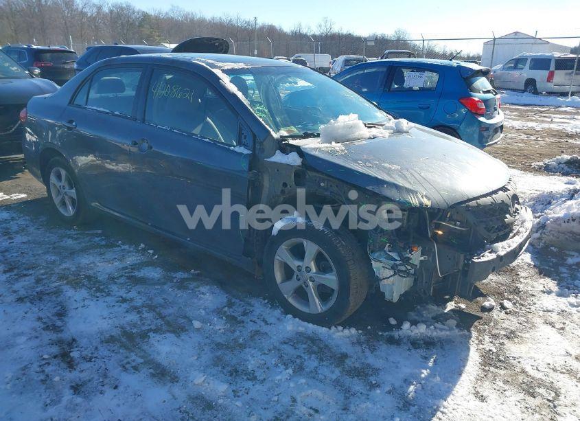 2011 Toyota Corolla LE (VIN 2T1BU4EE9BC549181) main photo
