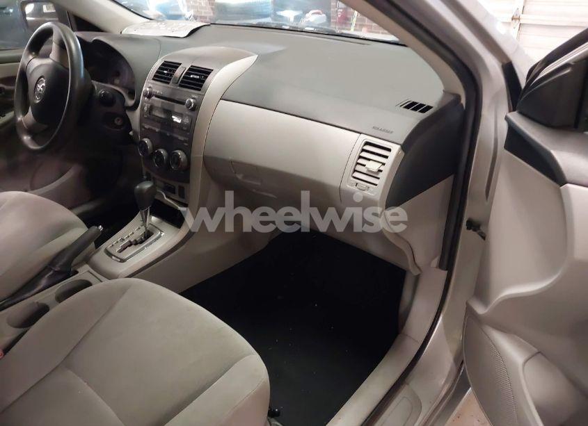 Photo 5 of 2011 Toyota Corolla LE (VIN 2T1BU4EE9BC553540)