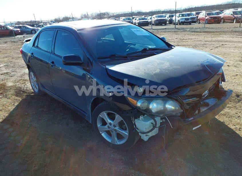 2011 Toyota Corolla S (VIN 2T1BU4EE9BC557135) main photo
