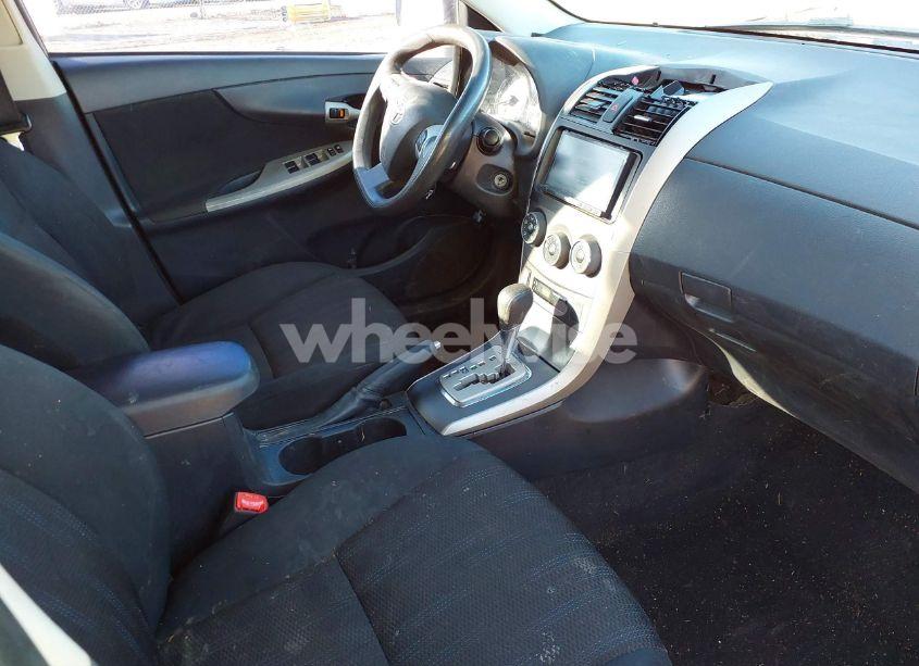 Photo 5 of 2011 Toyota Corolla S (VIN 2T1BU4EE9BC557135)