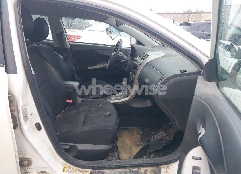 Photo 5 of 2011 Toyota Corolla S (VIN 2T1BU4EE9BC573691)