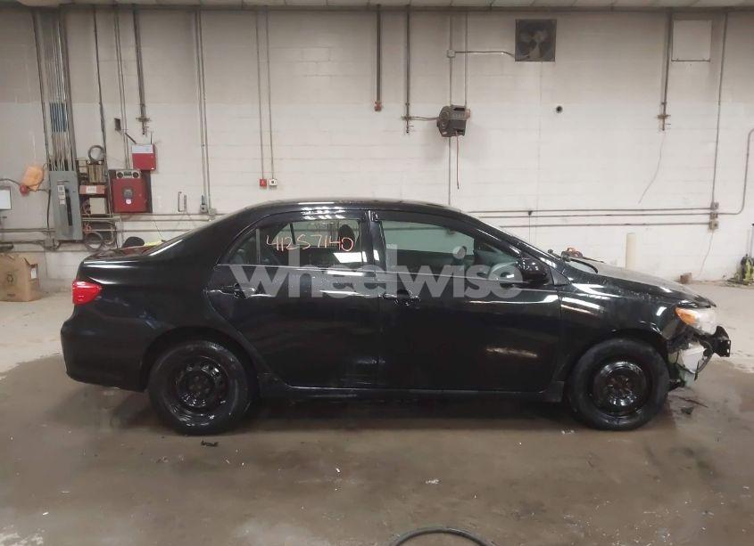 Photo 14 of 2011 Toyota Corolla S/LE (VIN 2T1BU4EE9BC671068)