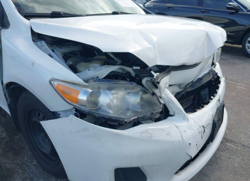 Photo 15 of 2011 Toyota Corolla LE (VIN 2T1BU4EE9BC680871)