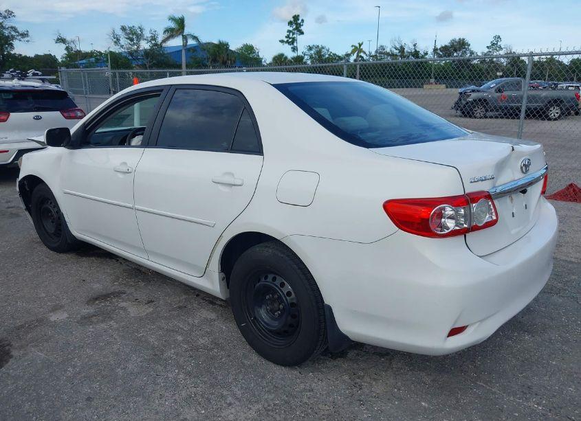 Photo 3 of 2011 Toyota Corolla LE (VIN 2T1BU4EE9BC680871)