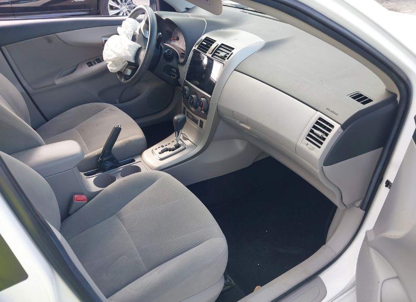 Photo 5 of 2011 Toyota Corolla LE (VIN 2T1BU4EE9BC680871)