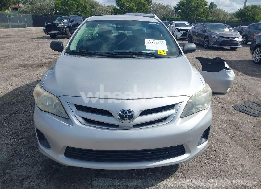 Photo 13 of 2011 Toyota Corolla N/A (VIN 2T1BU4EE9BC705283)