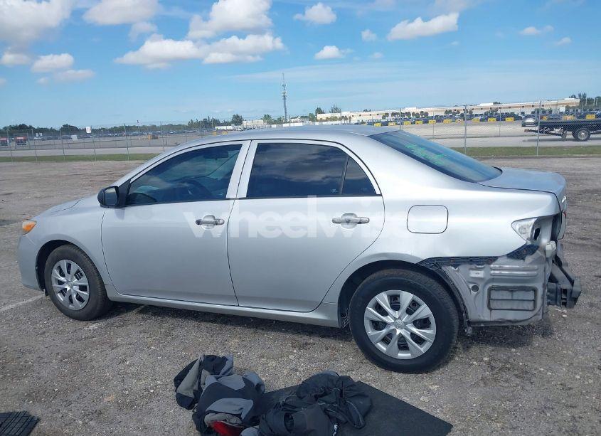 Photo 15 of 2011 Toyota Corolla N/A (VIN 2T1BU4EE9BC705283)