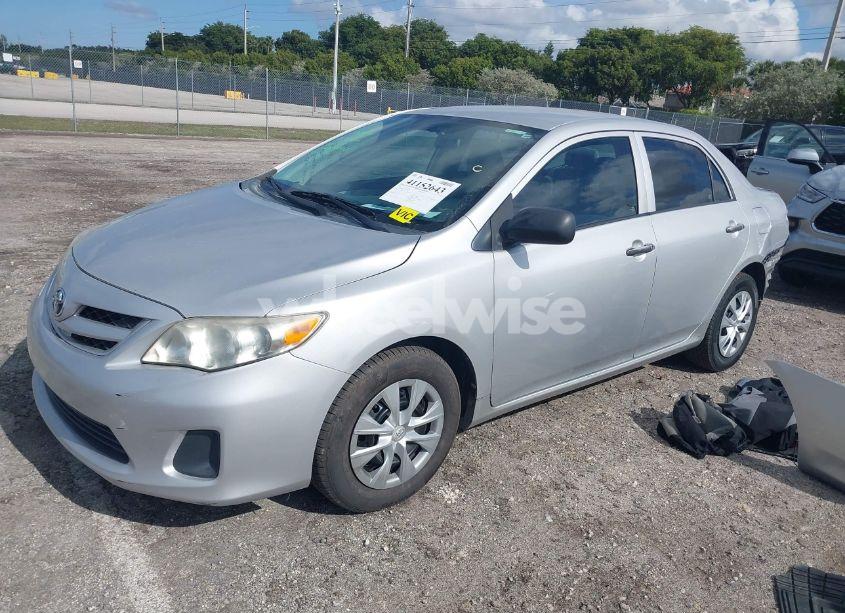 Photo 2 of 2011 Toyota Corolla N/A (VIN 2T1BU4EE9BC705283)