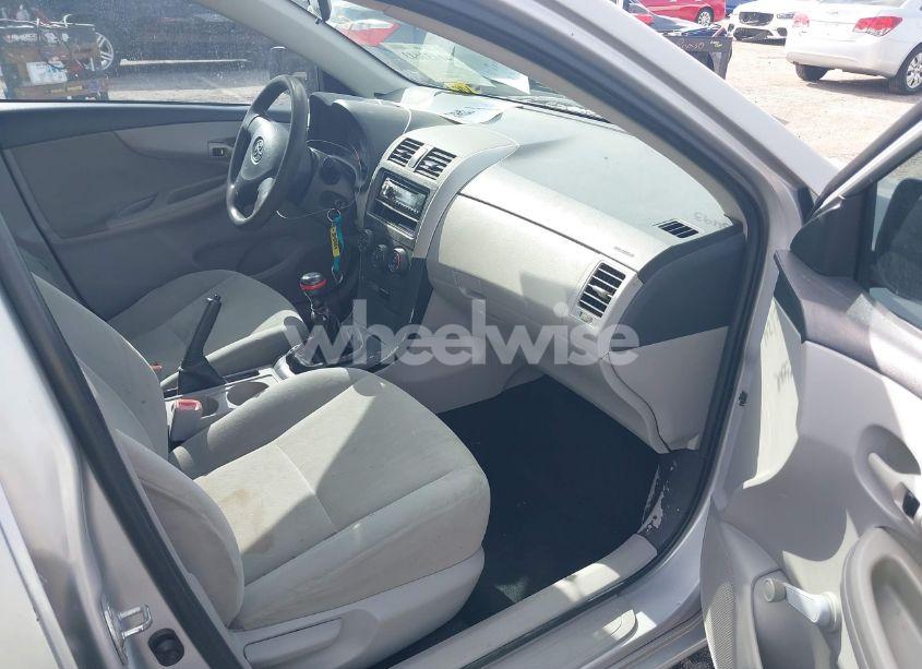 Photo 5 of 2011 Toyota Corolla N/A (VIN 2T1BU4EE9BC705283)