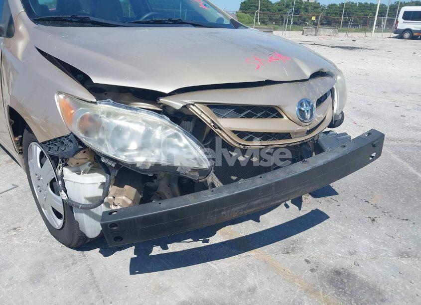 Photo 13 of 2011 Toyota Corolla LE (VIN 2T1BU4EE9BC746710)