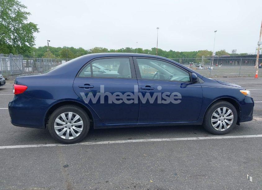 Photo 13 of 2012 Toyota Corolla LE (VIN 2T1BU4EE9CC763508)