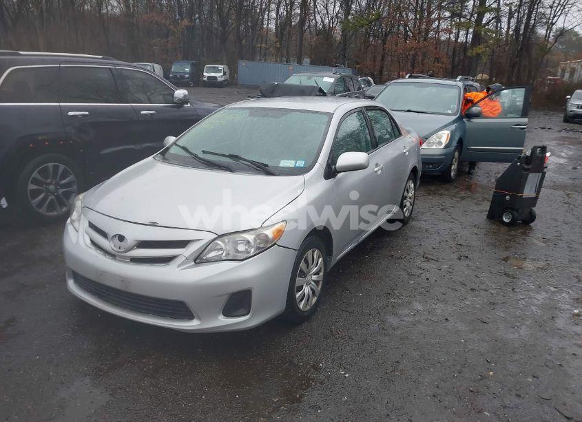 Photo 2 of 2012 Toyota Corolla LE (VIN 2T1BU4EE9CC768093)