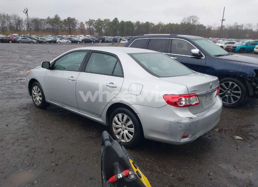 Photo 3 of 2012 Toyota Corolla LE (VIN 2T1BU4EE9CC768093)