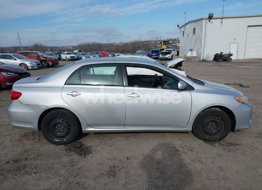Photo 12 of 2012 Toyota Corolla LE (VIN 2T1BU4EE9CC807524)