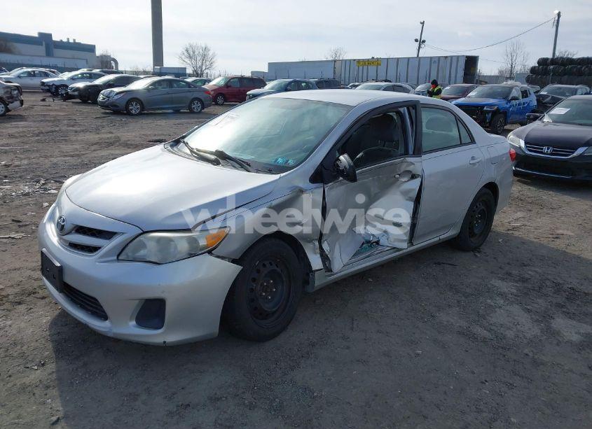 Photo 2 of 2012 Toyota Corolla LE (VIN 2T1BU4EE9CC807524)