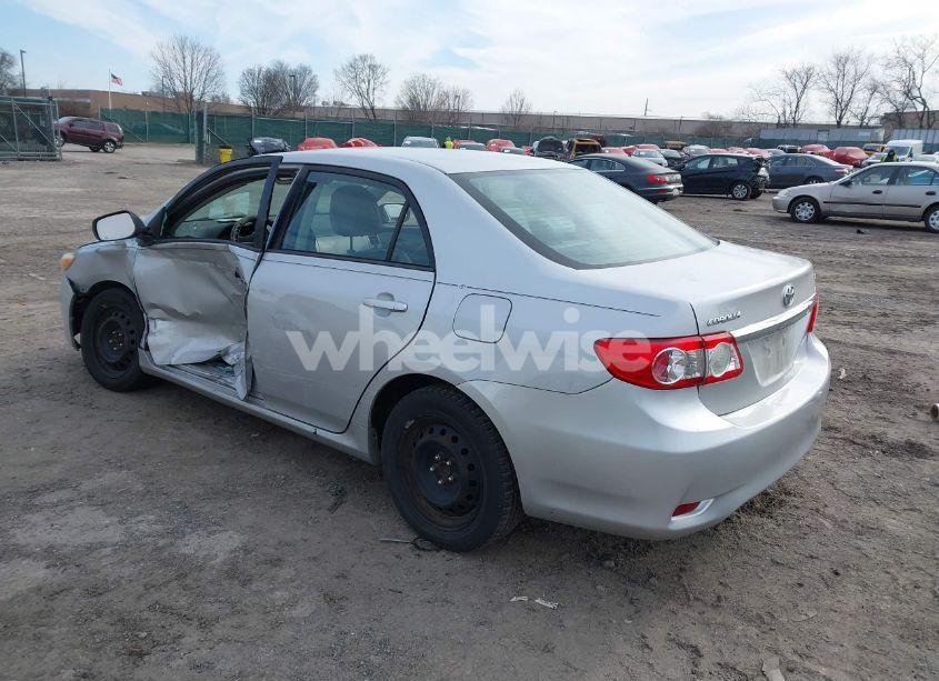Photo 3 of 2012 Toyota Corolla LE (VIN 2T1BU4EE9CC807524)