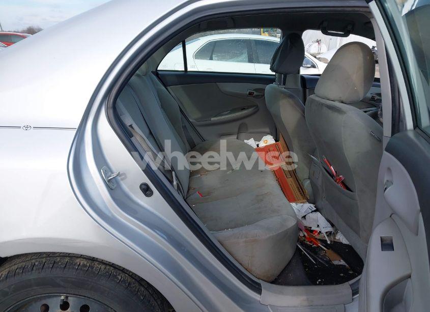 Photo 8 of 2012 Toyota Corolla LE (VIN 2T1BU4EE9CC807524)