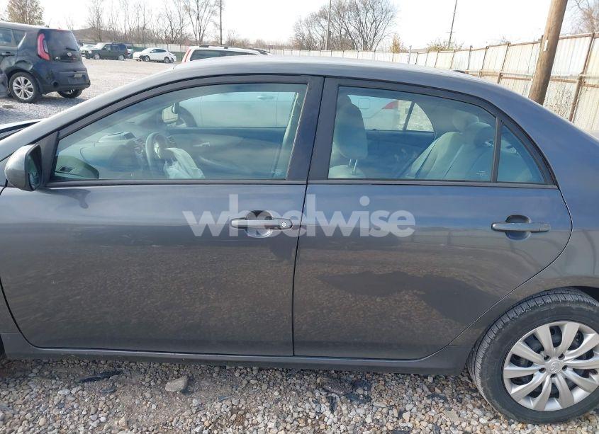 Photo 14 of 2012 Toyota Corolla LE (VIN 2T1BU4EE9CC842015)