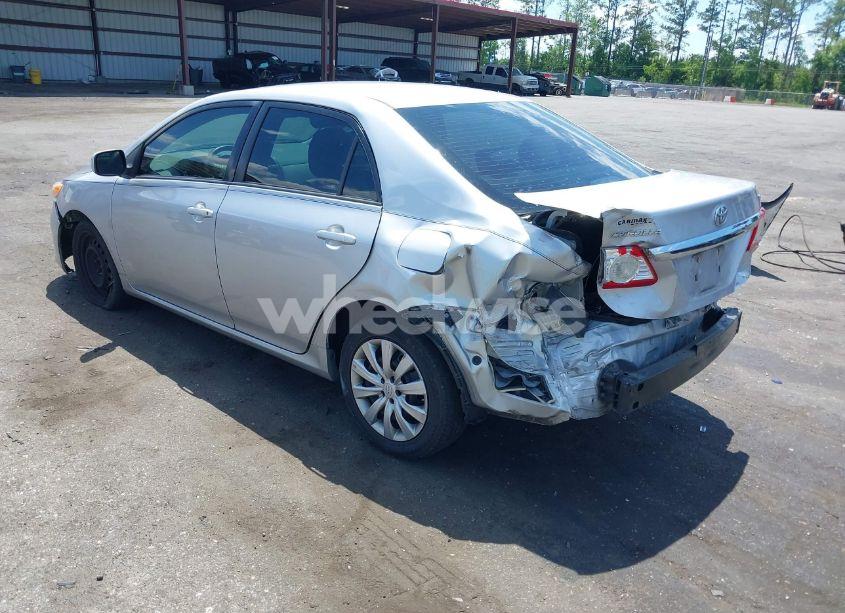 Photo 3 of 2012 Toyota Corolla LE (VIN 2T1BU4EE9CC847750)