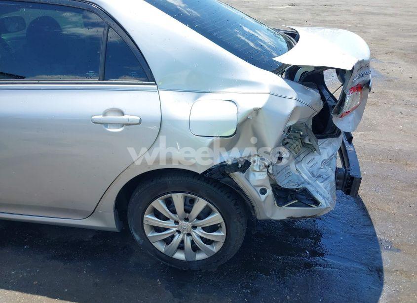 Photo 6 of 2012 Toyota Corolla LE (VIN 2T1BU4EE9CC847750)