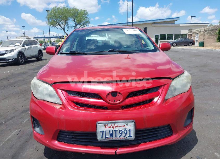 Photo 12 of 2012 Toyota Corolla LE (VIN 2T1BU4EE9CC858425)